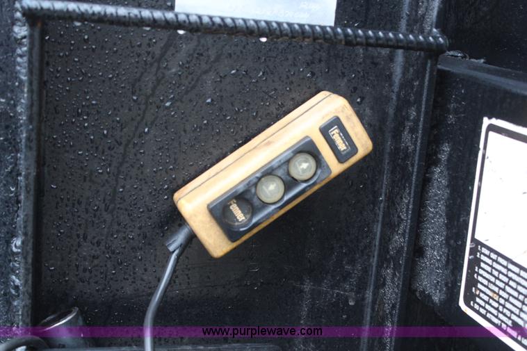 image for item H6002 2002 L&L gooseneck dump bed trailer