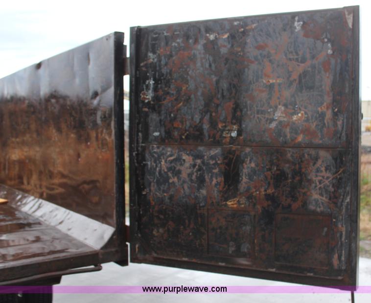 image for item H6002 2002 L&L gooseneck dump bed trailer