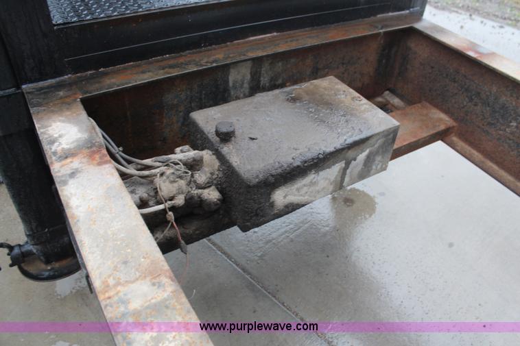 image for item H6002 2002 L&L gooseneck dump bed trailer