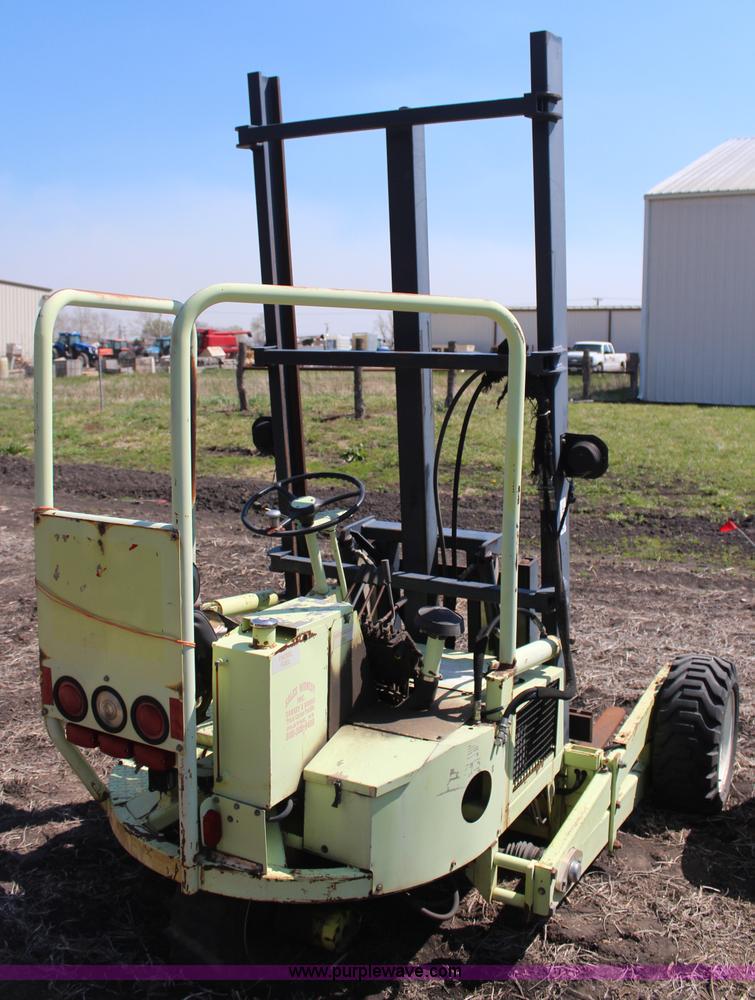 image for item H6051 Donkey D12 forklift