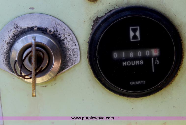 image for item H6051 Donkey D12 forklift