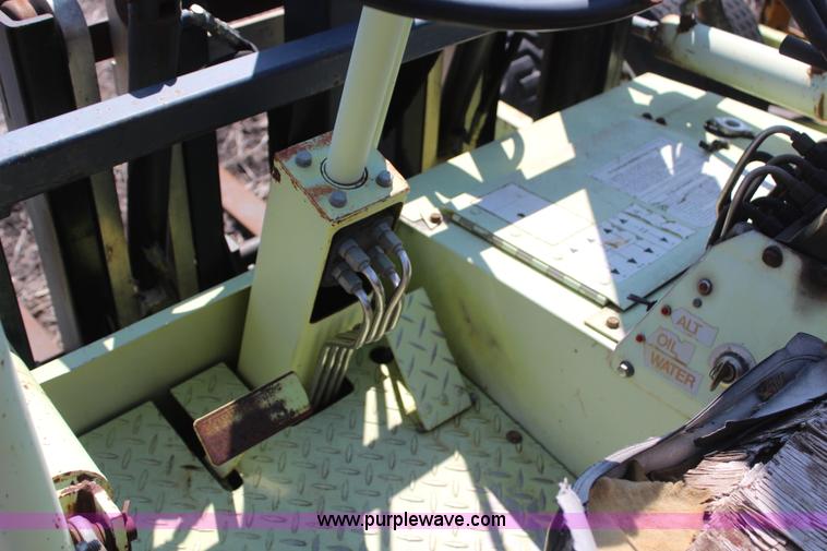 image for item H6051 Donkey D12 forklift