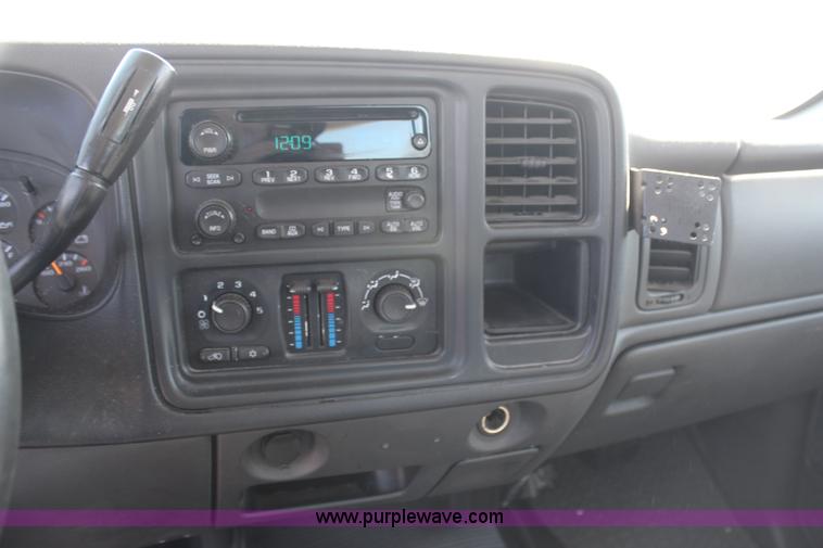 image for item H6071 2006 Chevrolet Silverado 1500 Ext. Cab pickup truck