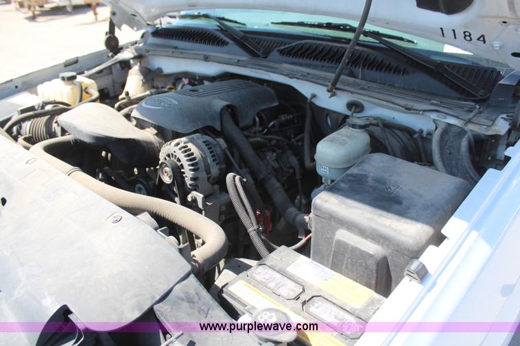 image for item H6071 2006 Chevrolet Silverado 1500 Ext. Cab pickup truck