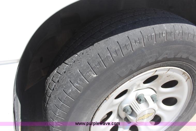 image for item H6071 2006 Chevrolet Silverado 1500 Ext. Cab pickup truck