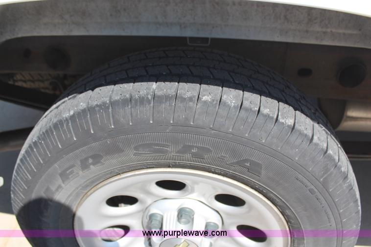 image for item H6071 2006 Chevrolet Silverado 1500 Ext. Cab pickup truck