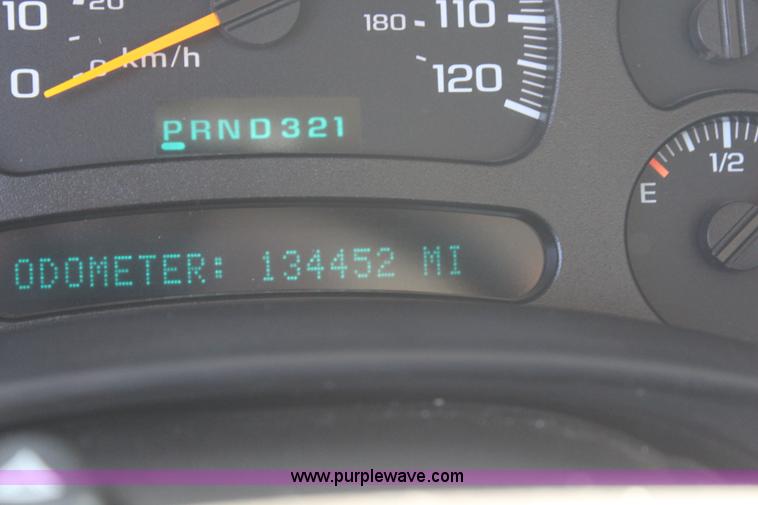 image for item H6072 2005 Chevrolet Silverado 1500 Ext. Cab pickup truck