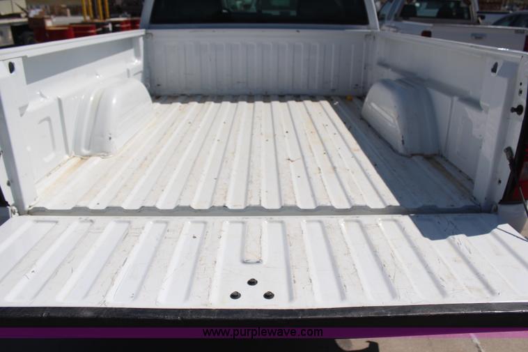 image for item H6072 2005 Chevrolet Silverado 1500 Ext. Cab pickup truck