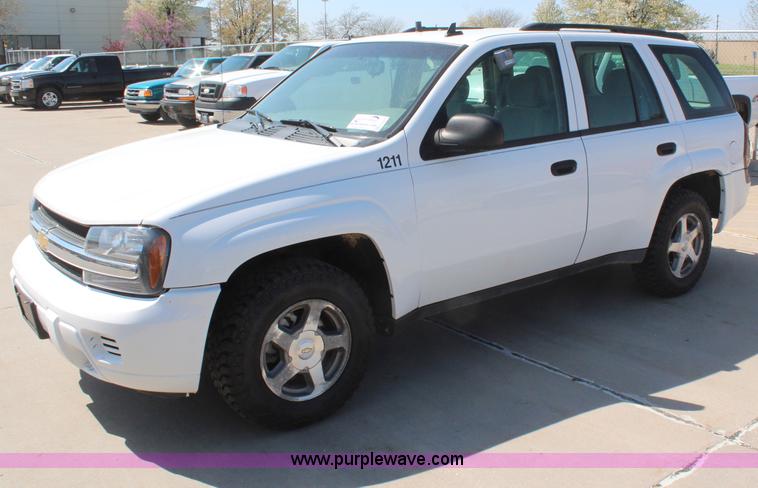 image for item H6074 2006 Chevrolet Trailblazer LS SUV