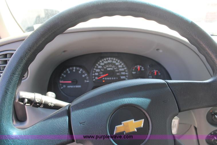 image for item H6074 2006 Chevrolet Trailblazer LS SUV