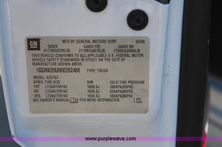 image for item H6075 2006 Chevrolet Silverado 2500HD Ext. Cab pickup truck