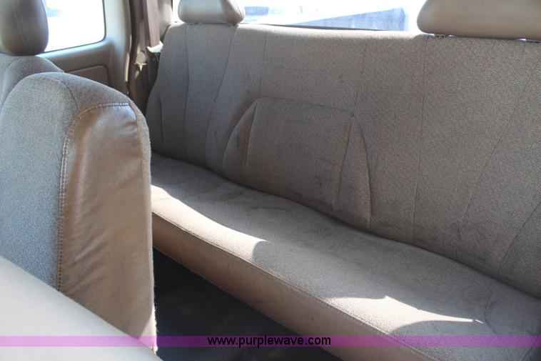 image for item H6076 1999 Chevrolet Silverado 1500 Ext. Cab pickup truck