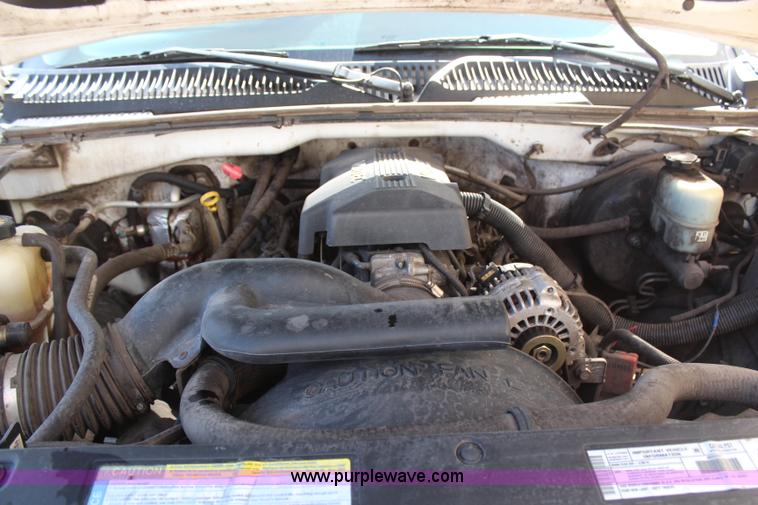 image for item H6076 1999 Chevrolet Silverado 1500 Ext. Cab pickup truck