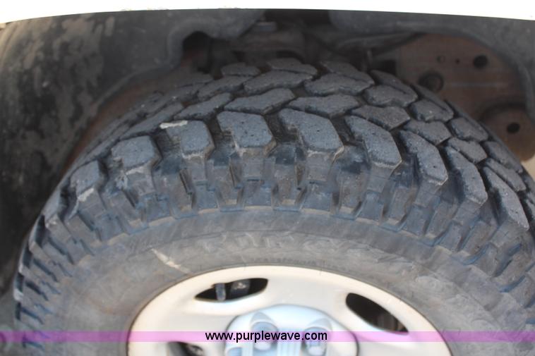 image for item H6076 1999 Chevrolet Silverado 1500 Ext. Cab pickup truck