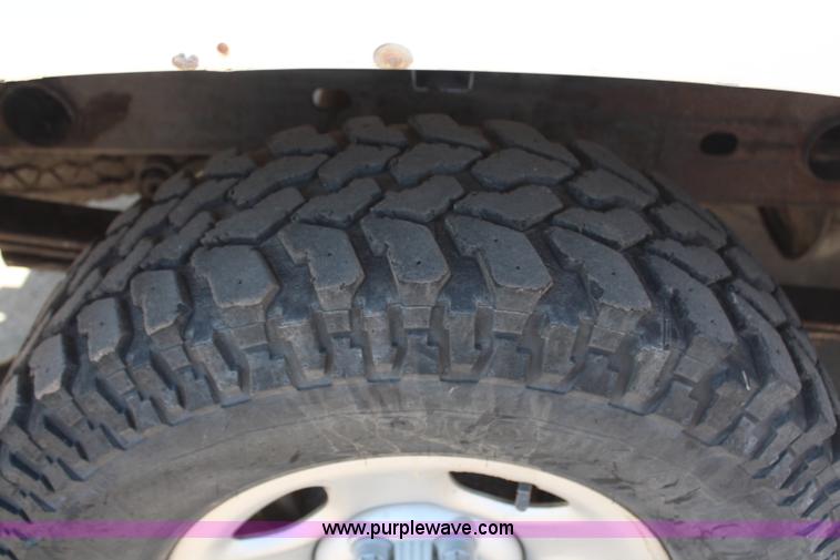 image for item H6076 1999 Chevrolet Silverado 1500 Ext. Cab pickup truck