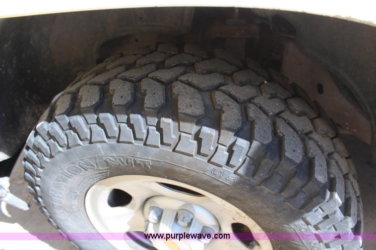 image for item H6076 1999 Chevrolet Silverado 1500 Ext. Cab pickup truck