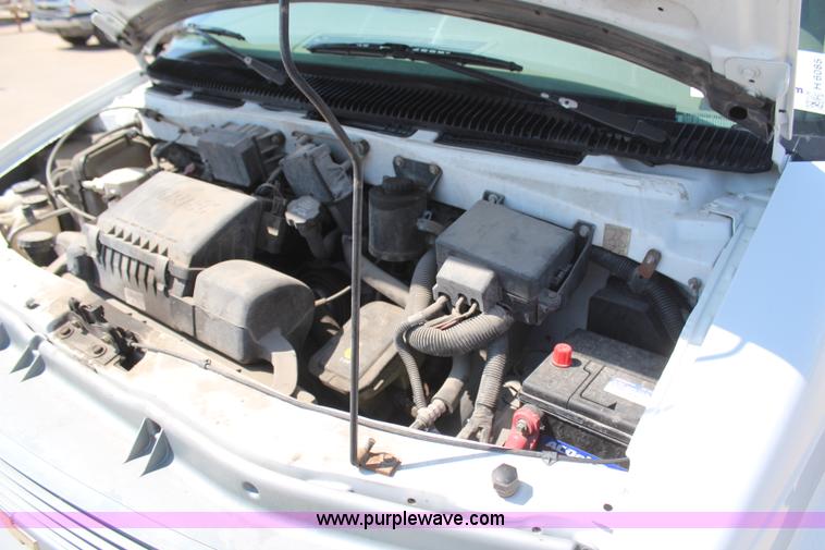 image for item H6085 2004 Chevrolet Astro Cargo service van