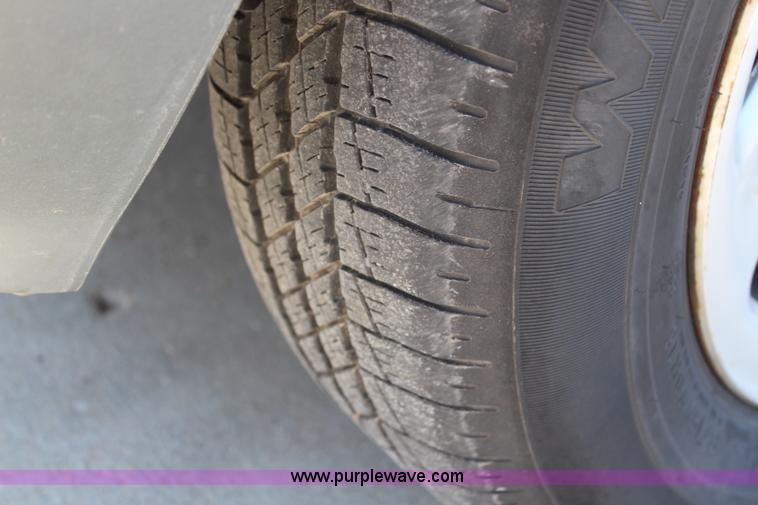 image for item H6085 2004 Chevrolet Astro Cargo service van