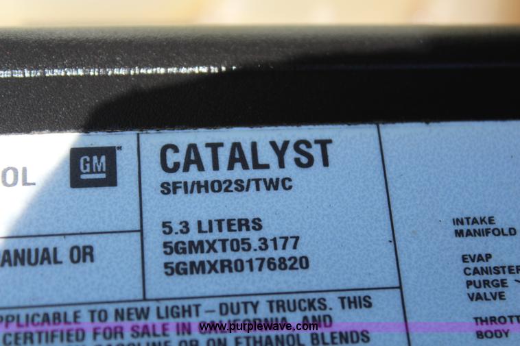 image for item H6087 2005 Chevrolet Silverado 1500 Ext. Cab pickup truck