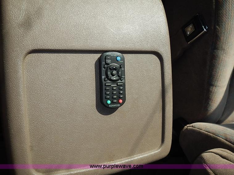 image for item I3678 1994 Ford F150 XLT SuperCab pickup truck