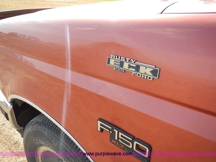 image for item I3678 1994 Ford F150 XLT SuperCab pickup truck
