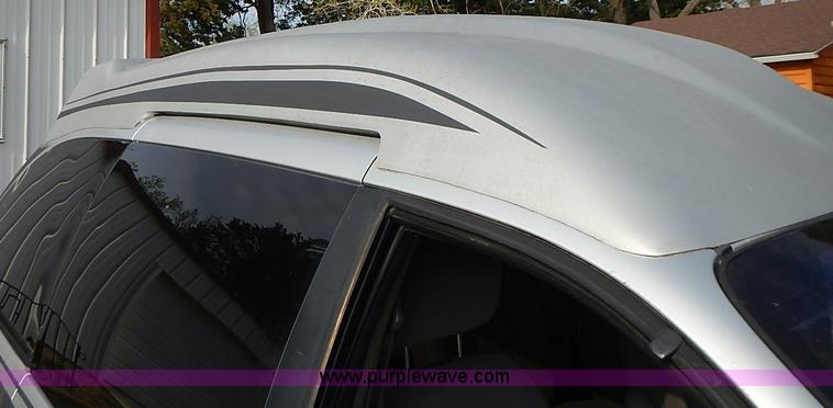 image for item I3682 2001 Chrysler Town & Country LX van