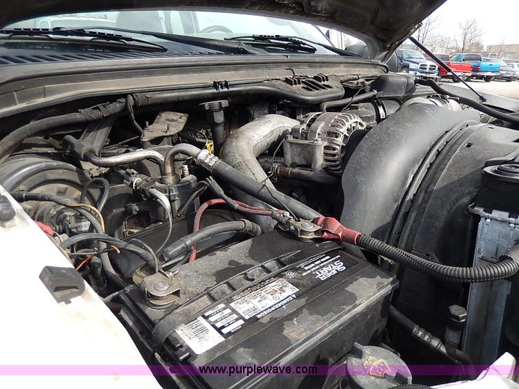 image for item I3742 2003 Ford F250 Super Duty XL SuperCab pickup truck