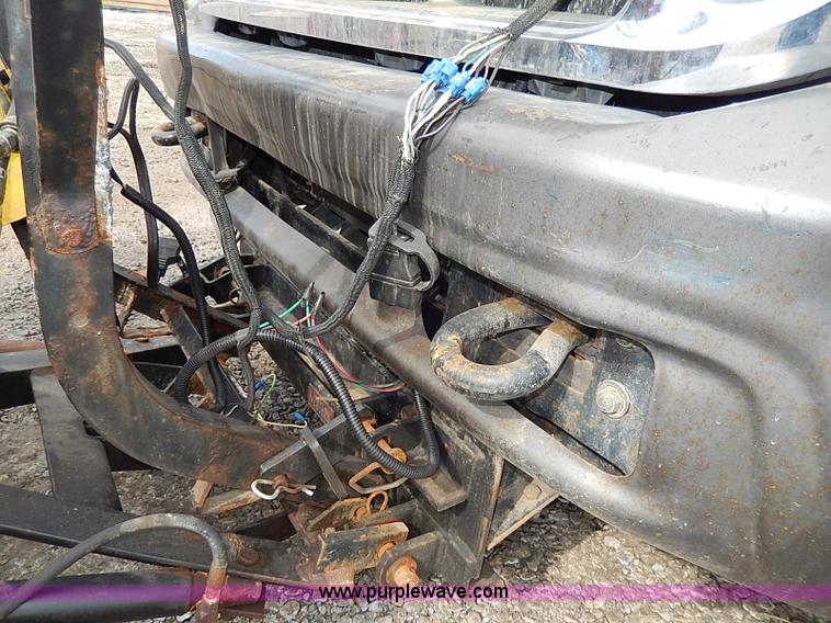 image for item I3742 2003 Ford F250 Super Duty XL SuperCab pickup truck