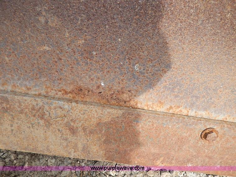 image for item I3742 2003 Ford F250 Super Duty XL SuperCab pickup truck