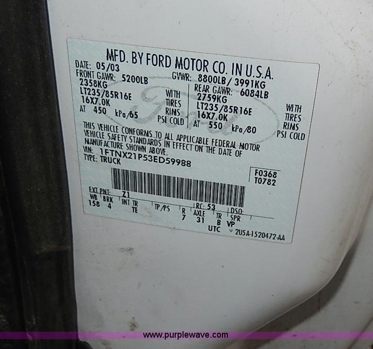 image for item I3742 2003 Ford F250 Super Duty XL SuperCab pickup truck