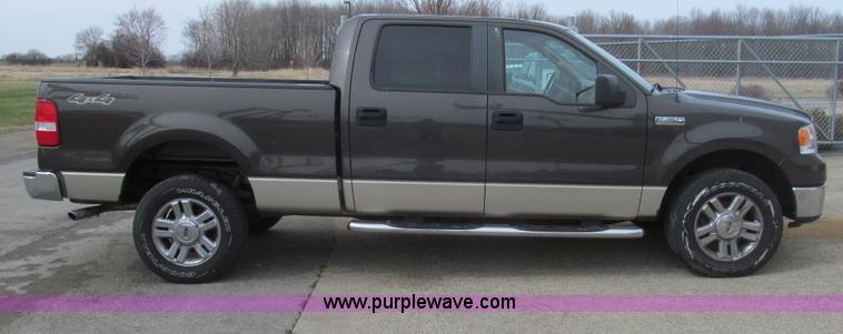 image for item I7066 2007 Ford F150 XLT SuperCrew pickup truck