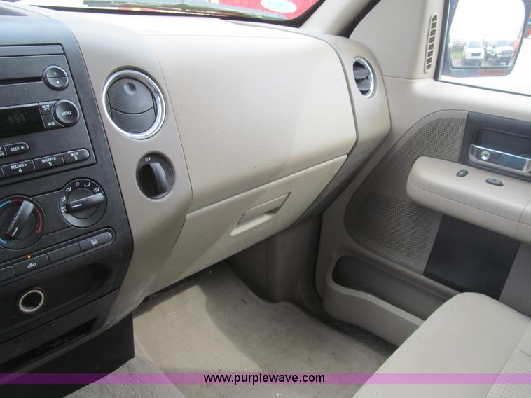 image for item I7066 2007 Ford F150 XLT SuperCrew pickup truck