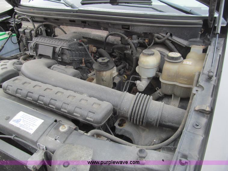 image for item I7066 2007 Ford F150 XLT SuperCrew pickup truck