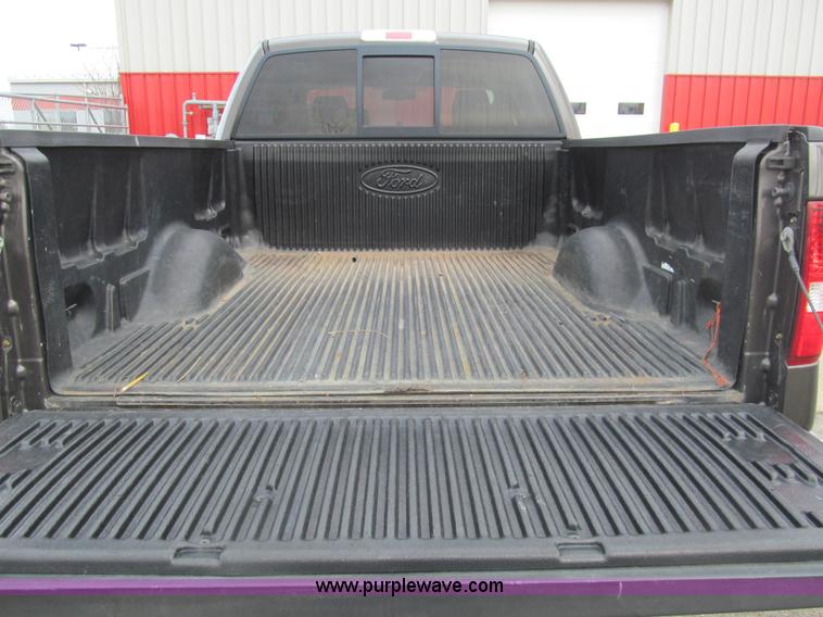 image for item I7066 2007 Ford F150 XLT SuperCrew pickup truck