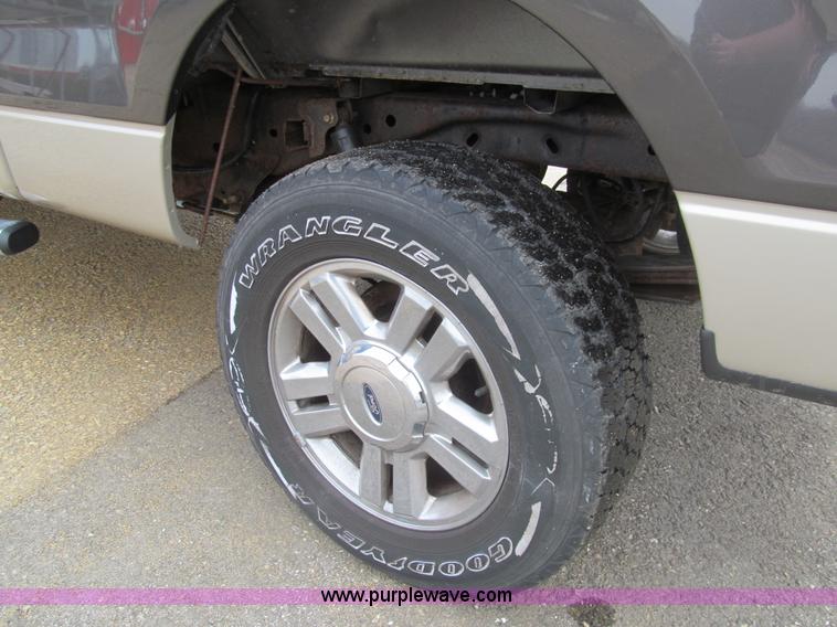 image for item I7066 2007 Ford F150 XLT SuperCrew pickup truck