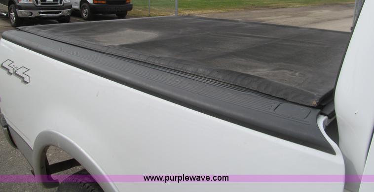 image for item I7067 2002 Ford F150 XLT SuperCab pickup truck