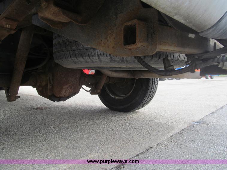 image for item I7067 2002 Ford F150 XLT SuperCab pickup truck