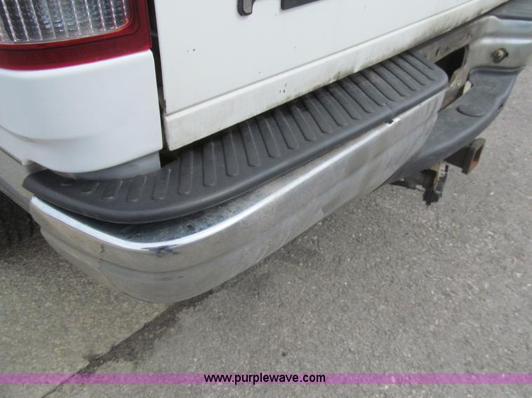 image for item I7067 2002 Ford F150 XLT SuperCab pickup truck