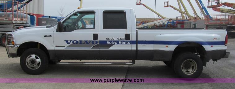 image for item I7068 1999 Ford F350 Super Duty XLT Lariat Crew Cab pickup truck