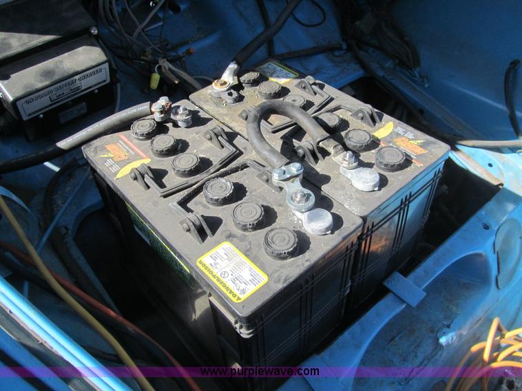 image for item I7070 1976 Volkswagen Beetle with electric motor