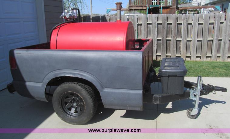 image for item I7072 200 gallon fuel tank trailer