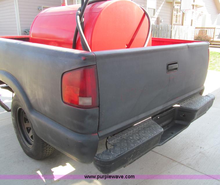 image for item I7072 200 gallon fuel tank trailer