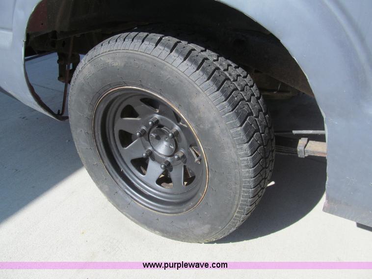 image for item I7072 200 gallon fuel tank trailer