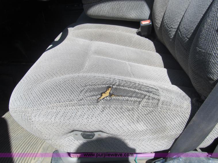 image for item I7119 1997 Chevrolet Silverado 2500 pickup truck