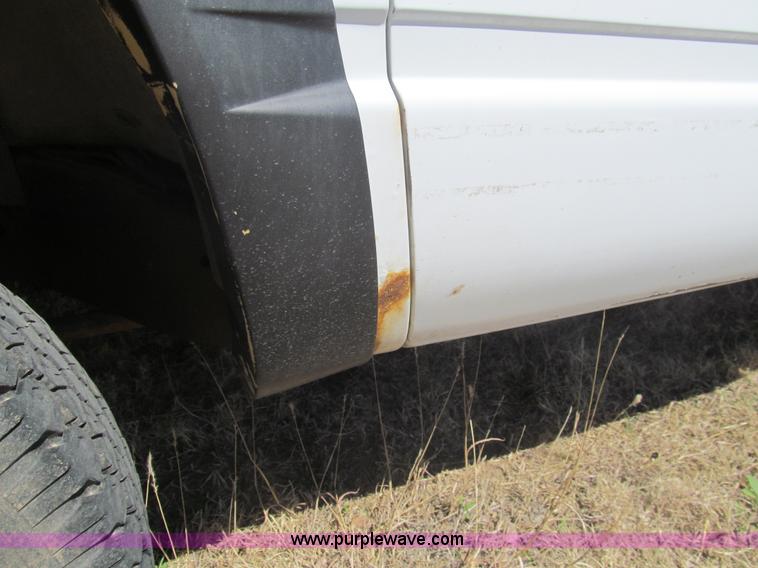 image for item I7119 1997 Chevrolet Silverado 2500 pickup truck