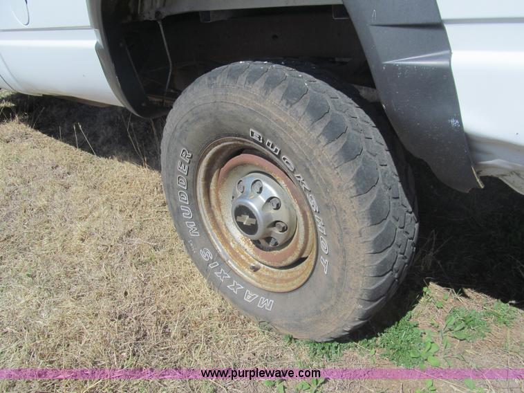 image for item I7119 1997 Chevrolet Silverado 2500 pickup truck