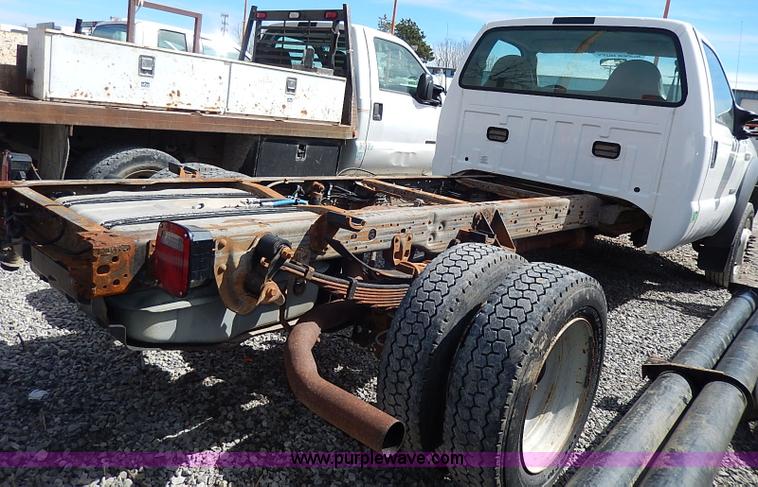 image for item I9288 2005 Ford F550 Super Duty XL cab and chassis
