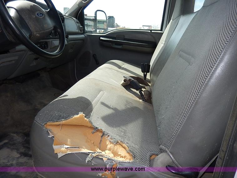 image for item I9288 2005 Ford F550 Super Duty XL cab and chassis