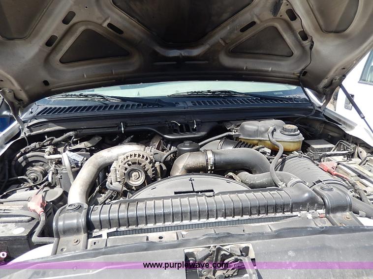 image for item I9288 2005 Ford F550 Super Duty XL cab and chassis