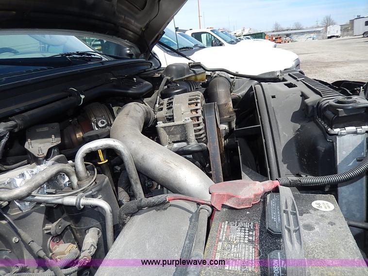 image for item I9288 2005 Ford F550 Super Duty XL cab and chassis